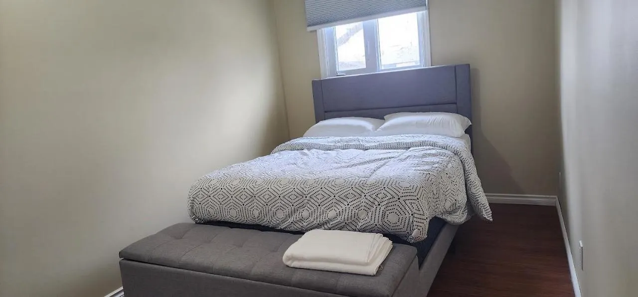 Chesskings - 3 Bedrooms - Chancellor Drive - Pembina Hwy Winnipeg 0*,  Canada
