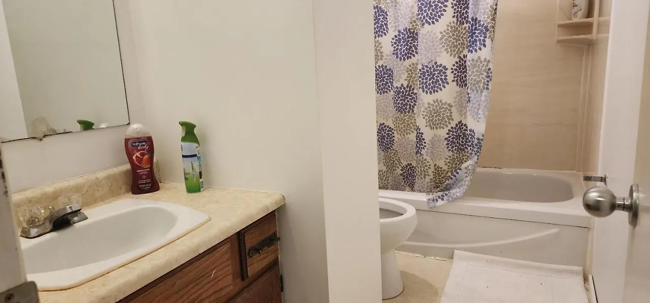 Chesskings - 3 Bedrooms - Chancellor Drive - Pembina Hwy Winnipeg Apartment
