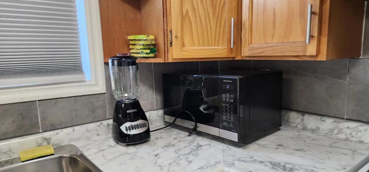 Chesskings - 3 Bedrooms - Chancellor Drive - Pembina Hwy Winnipeg Apartment